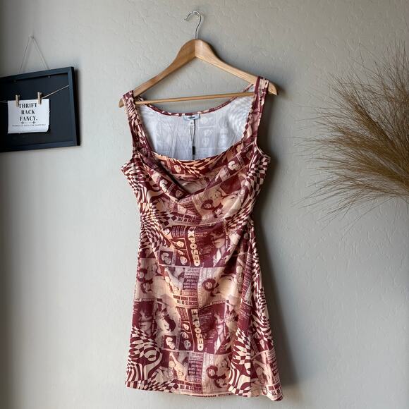 NEW Miaou Dress Ginger Red Wanted Magazine Print Draped Mini Dress Size L - Picture 3 of 10